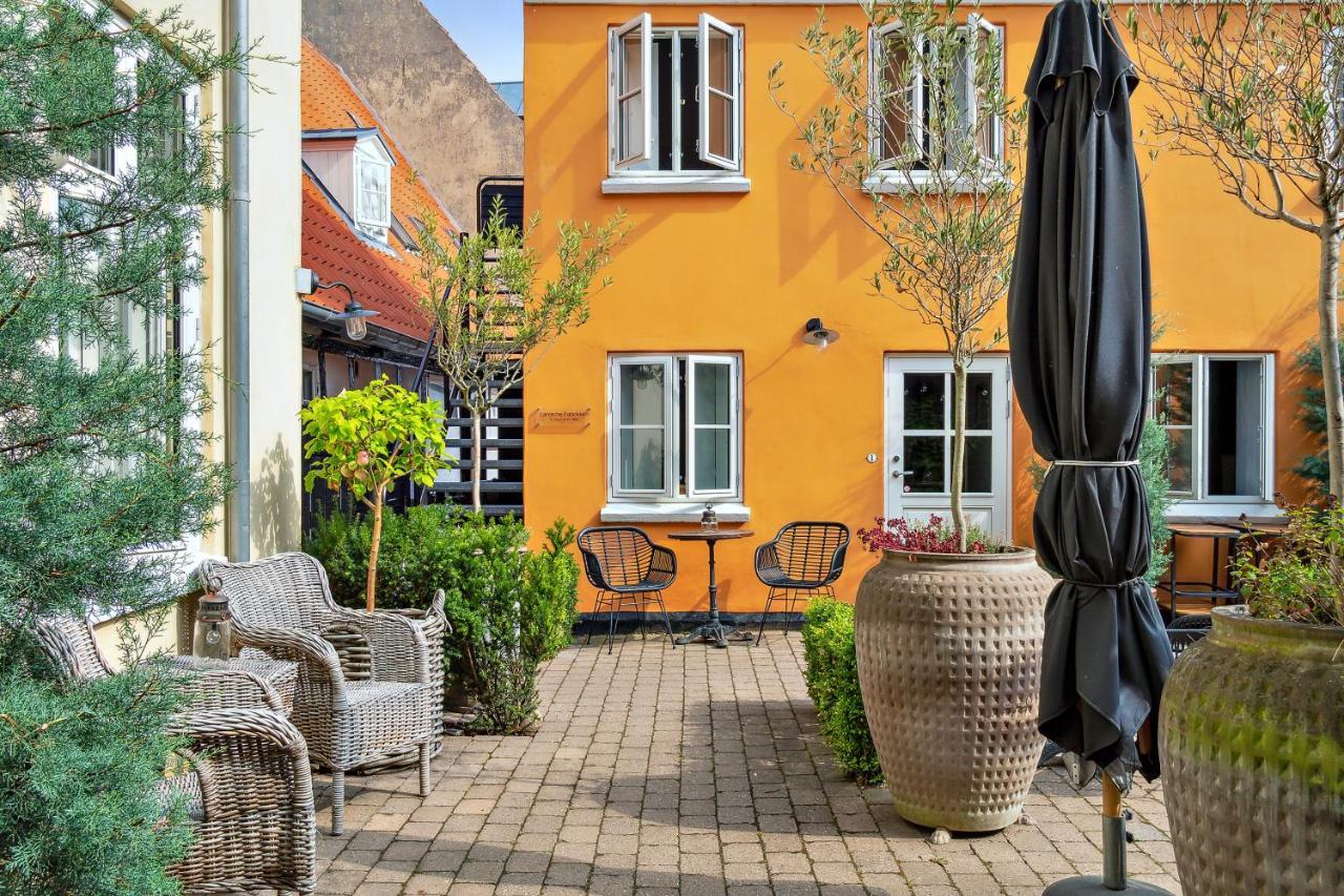 Hotel Pa Torvet Ærøskøbing Zewnętrze zdjęcie