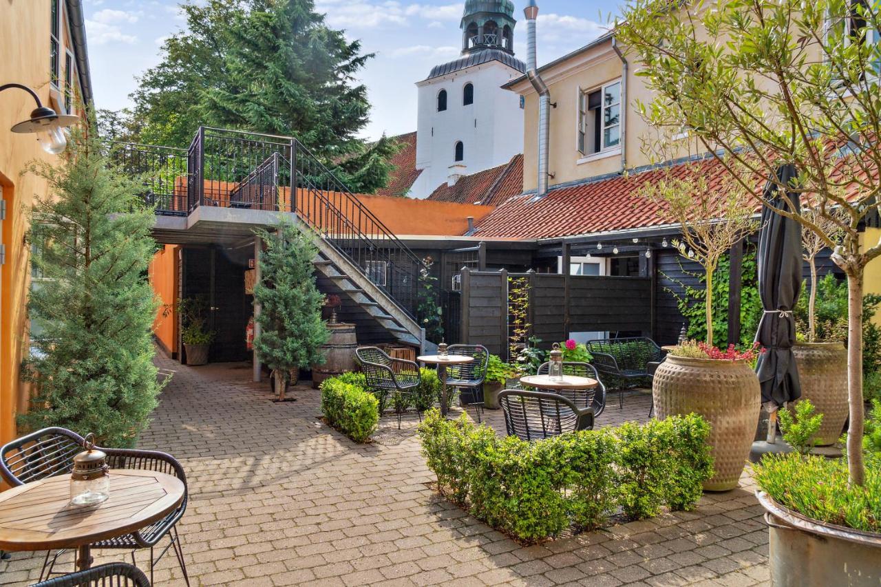Hotel Pa Torvet Ærøskøbing Zewnętrze zdjęcie